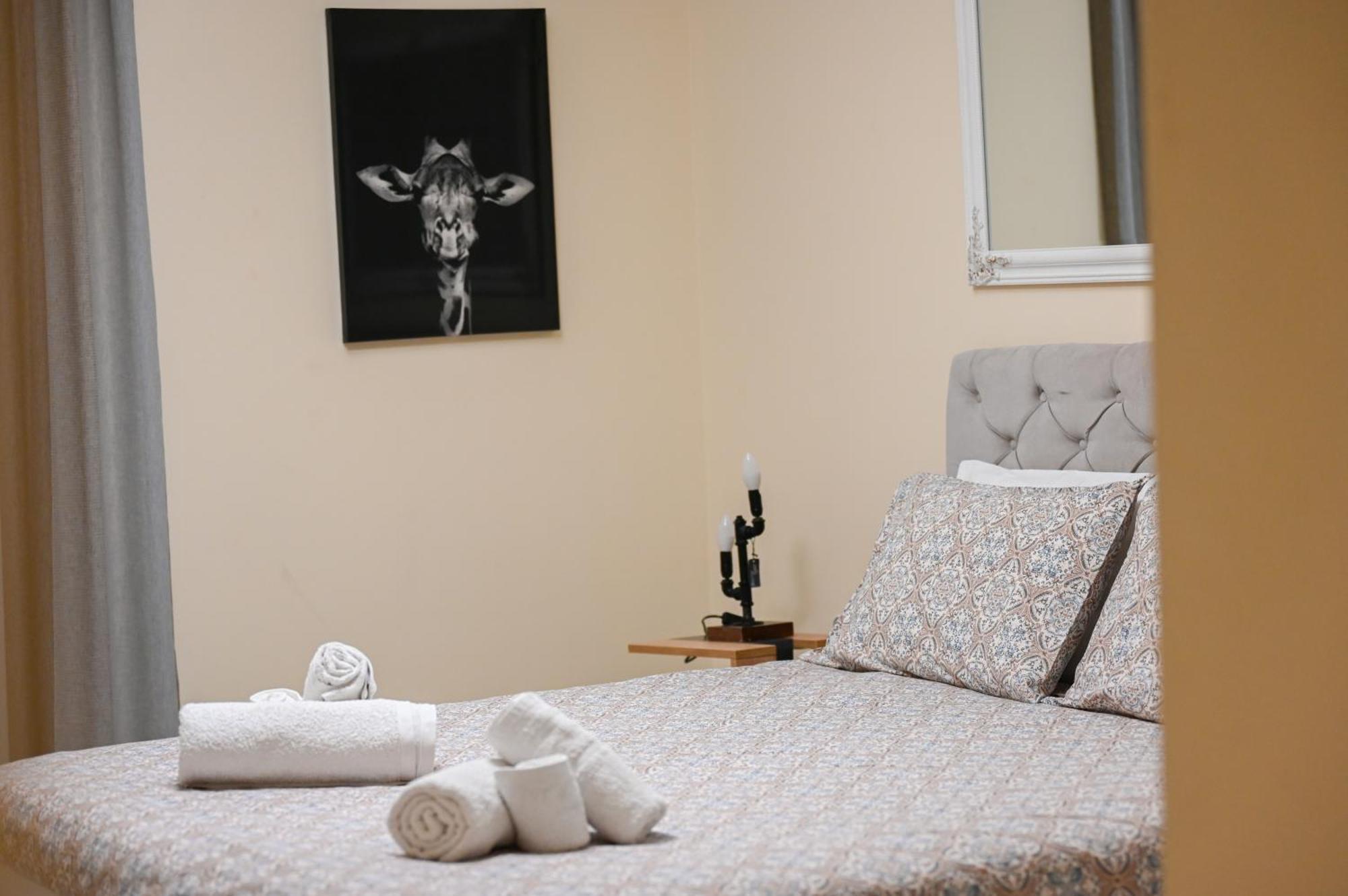 Kostas Home By Bill Apartments พาทรา ภายนอก รูปภาพ